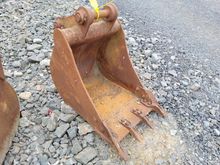 Image of New Holland e80 Excavator Bucket 24 Inches Wide **Measure**