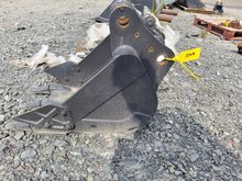 Image of 445mm Bucket, 45mm Pins, 45mm Ears, 245mm Centres