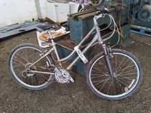 Image of Giant Road Bike