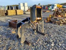 Image of Brick Grab to Suit 13T Excavator - 80mm Pins, 330mm Ears, 460mm Centres