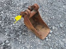 Image of 9" Mini Digger Trench Bucket | 30mm Pins | 105mm Ears | 130mm Centres