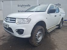 Image of MITSUBISHI L200 4LIFE LB DCB DI-D 4X Pick-up