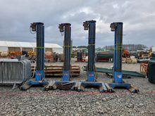 Image of RAV 4 Post Vehicle Lift