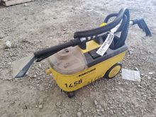 Image of Karcher Puzzi 100 Carpet Cleaner