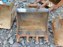 Image of 2' Bucket 35mm Pins 140mm Ears 185mm Centres