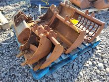 Image of Set of Excavator Buckets - 25mm Pins