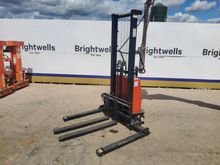 Image of CTE1216HS Straddle Legs Semi Electric Stacker