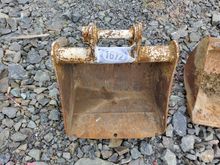 Image of 18" Bucket 30mm Pins 120mm Ears 115mm Centres