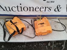 Image of 2x V Black Back Pack Sprayers