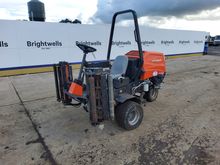 Image of Jacobsen TR320 Ride On Mower