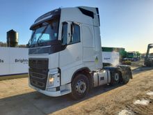 Image of VOLVO FH 6x2 Mid Lift Tractor Unit