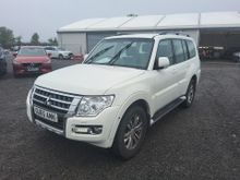 Image of MITSUBISHI SHOGUN SG2 DI-D LWB AUTO Estate