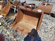 Image of 3' Excavator Bucket 170mm Ears; 340mm Centres; 45mm Pins
