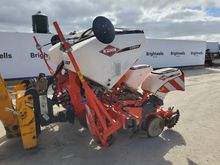 Image of Kuhn Kosma M 3M00 3pt Linkage Mounted 4 Row Maize Drill