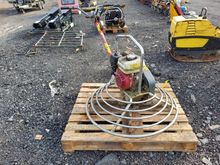 Image of Altrad Belle Pro 900 PTLW935 Petrol Power Float