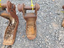 Image of 6"Bucket, 30mm Pins, 120mm Ears, 115mm Centres