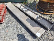 Image of Set of Aluminium Skids 7ft