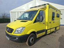 Image of MERCEDES-BENZ SPRINTER 516 CDI Ambulance