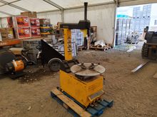 Image of Tyre Changing Machine