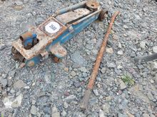 Image of Hydraulic Car Jack