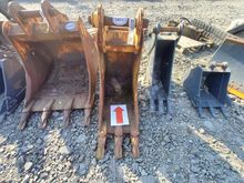 Image of 17" Digging Bucket, 65mm pins, 255mm ears & 355mm centres
