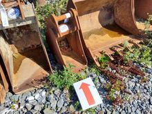 Image of 1ft Mini Excavator Bucket 150mm Ears 235mm Centres 45mm Pins