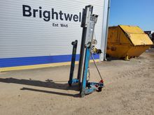 Image of Genie SLA 15 Manual Goods Lift