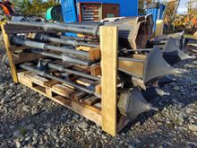 Image of 11x Traditional Victorian Style Lamp Posts