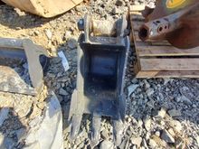 Image of 1ft Digging Bucket, 35mm pins, 110mm ears & 140mm centres