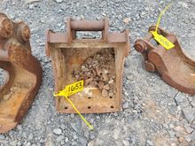 Image of 1"Bucket, 30mm Pins, 120mm Ears, 115mm Centres