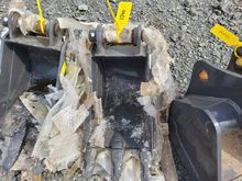 Image of Bucket, 35mm Pins, 115mm Ears, 135mm Centres