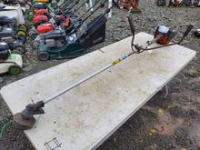 Image of Husqvarna 125R Hedge Trimmer