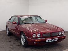 Image of 1998 Jaguar XJR (X308)