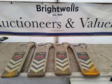 Image of 4x CAT Scanners + 2x Genny Signal Generators