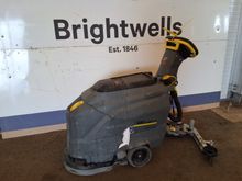 Image of Floor Scrubber / Dryer C/W 240V Charger Tgb3045-55
