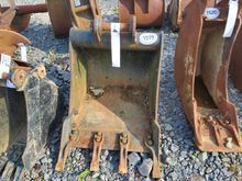 Image of 2ft Excavator Bucket 150mm Ears 230mm Centres 45mm Pins