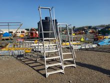 Image of 2x Step Ladder