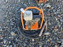 Image of Belle 2" Vibrating Poker & Petrol Power Pack