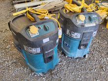 Image of 2x Makita Dust Vacuums