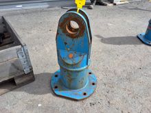 Image of Mod70 End Unit 0.5M C/W 3Xm20X65 Bolt&Nut 6Xflat Washer