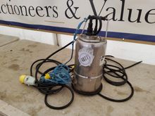 Image of Submersible Pump 110v