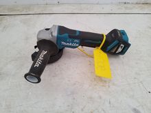 Image of Makita DGA467 Cordless Grinder