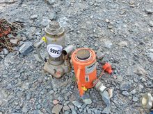 Image of 2x Bottle Jacks