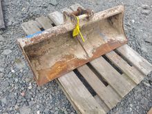 Image of 39" Grading Bucket | 30mm Pins | 105mm Ears | 130mm Centres