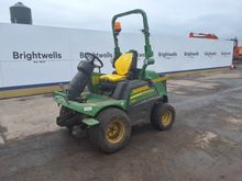 Image of John Deere 1580 Ride On Mower