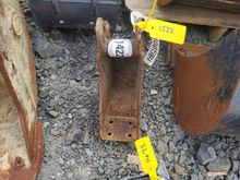 Image of 160mm Bucket, 25mm Pins, 100mm Ears, 100mm Centres