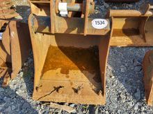 Image of Rhinox 2ft Excavator Bucket 155mm Ears 235mm Centres 45mm PIns