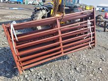 Image of 20x 6ft Painted Sheep Hurdle c/w Rod