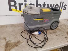 Image of Karcher Puzzi 100 Carpet Cleaner Light Duty