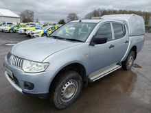 Image of MITSUBISHI L200 4LIFE LB DCB DI-D 4X Pick-up
